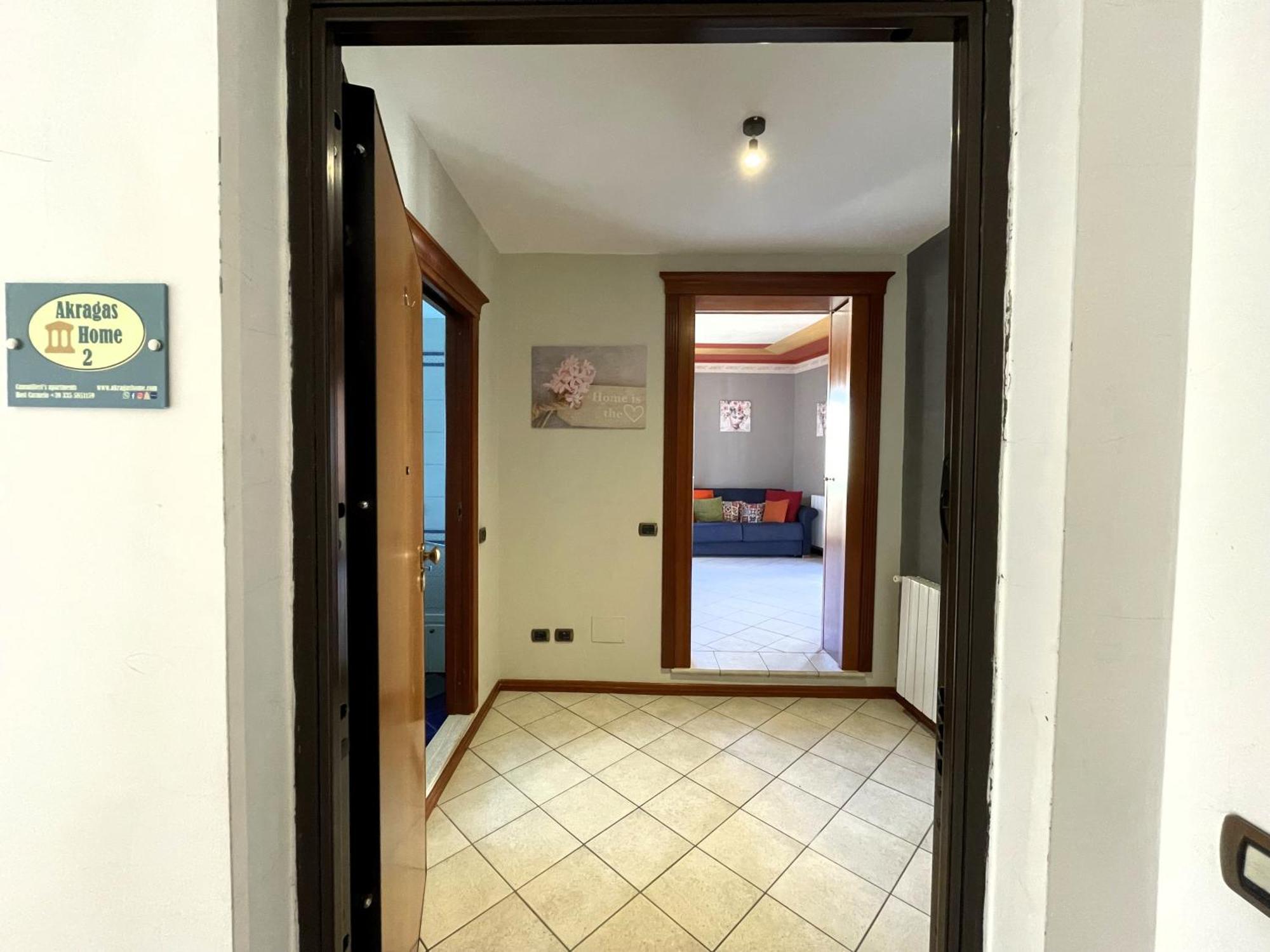 2 Apartments - Akragas Home 1 & 2 On Via Atenea City Center With View Agrigento Zewnętrze zdjęcie